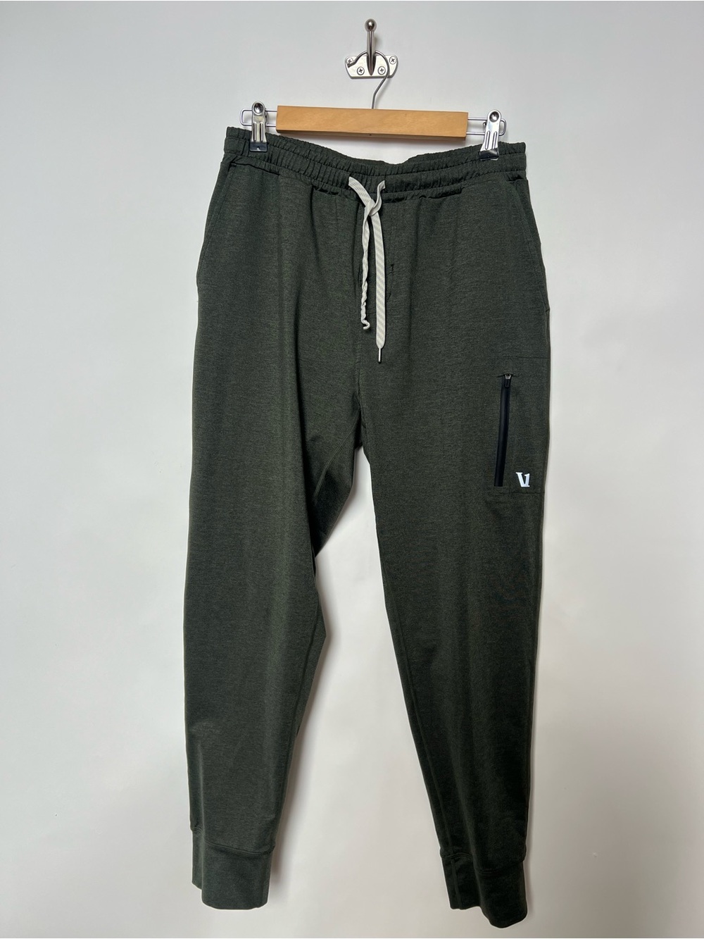 Vuori Sunday Performance Jogger Dark Olive Green Heather Athletic Lounge Pants
